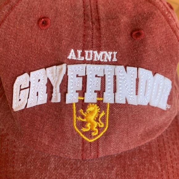 Harry Potter GRYFFINDOR ALUMNI Classic college alumni style baseball cap unisex - Picture 7 of 11